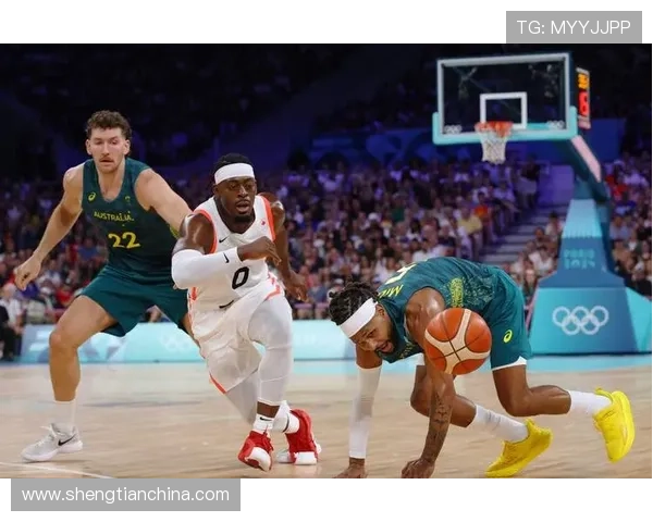 中国男篮逆袭战胜澳大利亚 迎来巴黎奥运资格赛关键胜利 中国男篮逆袭战胜澳大利亚 迎来巴黎奥运资格赛关键胜利