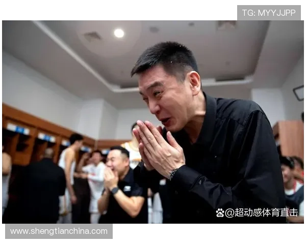 中国篮球联赛新赛季激战正酣 球迷期待年轻球员崭露头角 中国篮球联赛新赛季激战正酣 球迷期待年轻球员崭露头角