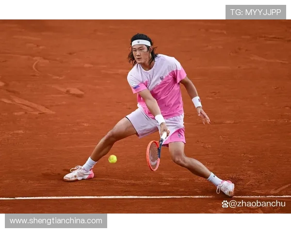 全新网球赛季开启 球员状态各异 新星崛起挑战世界排名 全新网球赛季开启 球员状态各异 新星崛起挑战世界排名