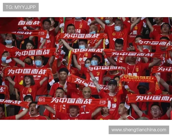 国足奋力逆转夺关键胜利 球员拼搏精神点燃全国球迷热情 国足奋力逆转夺关键胜利 球员拼搏精神点燃全国球迷热情