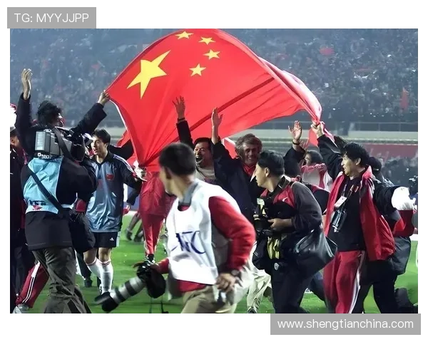 国足逆转取胜震撼全场年轻球员爆发展现中国足球全新力量 国足逆转取胜震撼全场年轻球员爆发展现中国足球全新力量