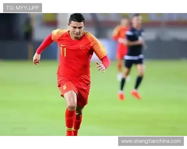 国家队备战世界杯训练强度全面升级球员状态稳步提升备受期待外界 国家队备战世界杯训练强度全面升级球员状态稳步提升备受期待外界