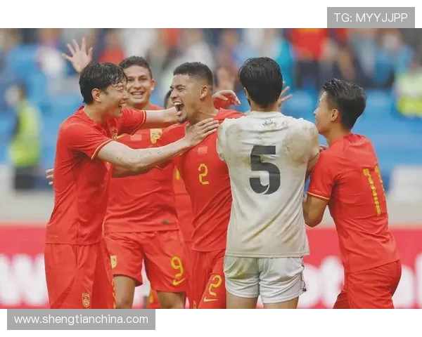 国足热身赛逆转取胜年轻球员闪耀全场展现全新战斗姿态 国足热身赛逆转取胜年轻球员闪耀全场展现全新战斗姿态