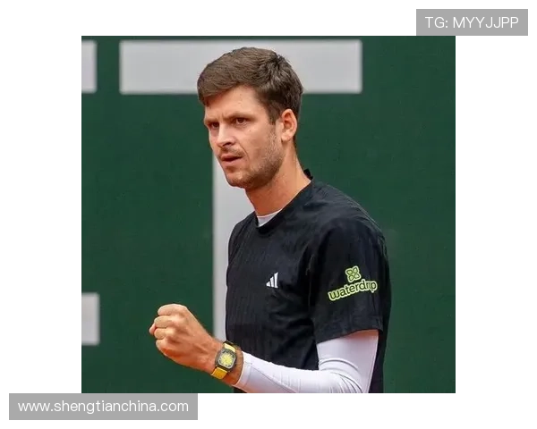 德约科维奇逆转晋级年终总决赛四强再度书写网坛传奇时刻 德约科维奇逆转晋级年终总决赛四强再度书写网坛传奇时刻