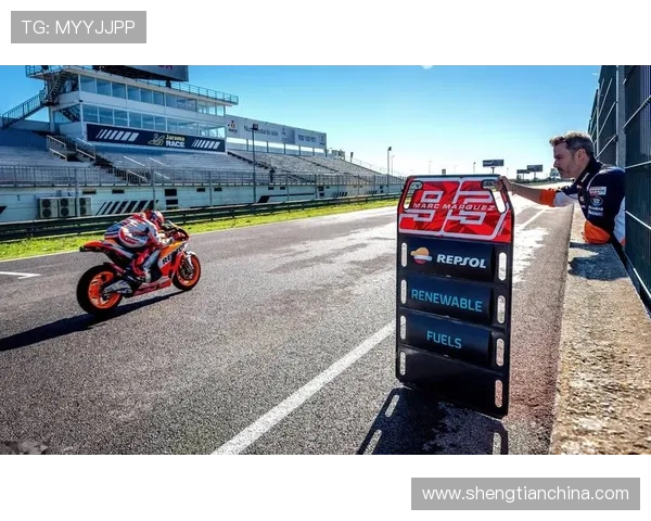 MotoGP赛季精彩纷呈 新晋车手崭露头角 传统强队迎挑战