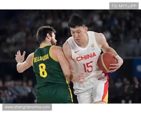 中国男篮力克韩国晋级亚洲杯四强 周琦全场贡献20分10篮板